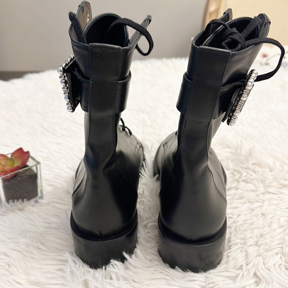 NEW $770 Stuart Weitzman Pearl Ankle Buckle Combat black leather boot women Sz 6 - Picture 7 of 9